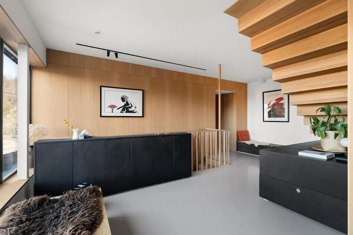 Villa Stay In The Hollywood Hills Of Bergen With Breathtaking Views