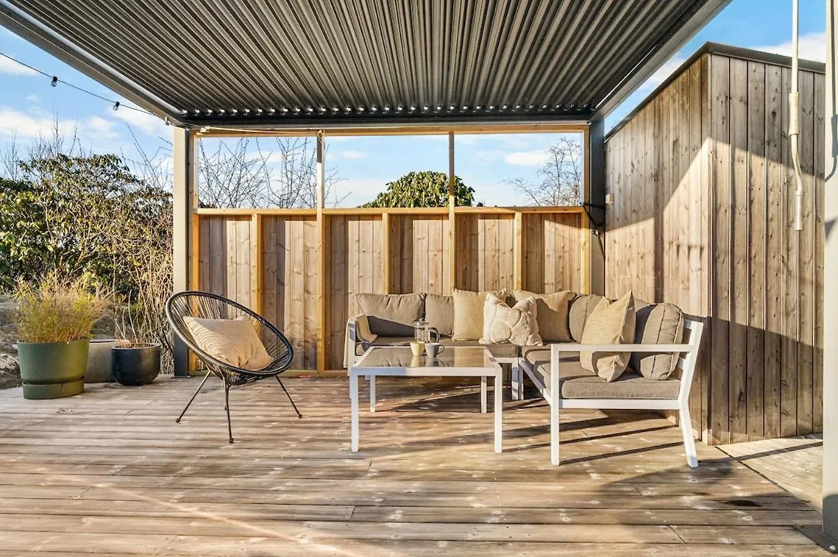 Stay In The Hollywood Hills Of Bergen With Breathtaking Views Villa