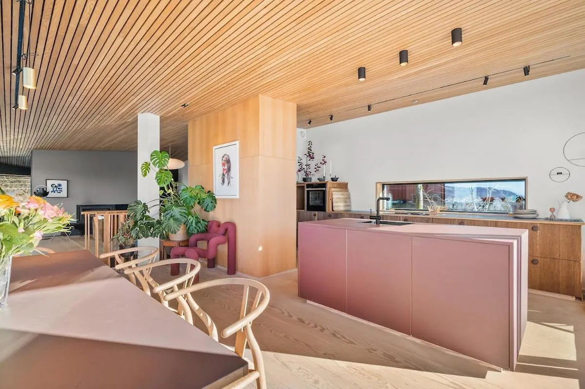 Stay In The Hollywood Hills Of Bergen With Breathtaking Views 0*,  Norway