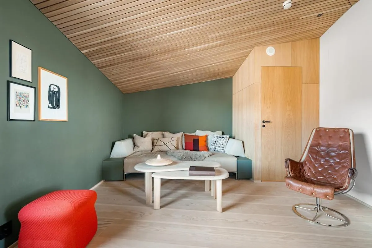 Villa Stay In The Hollywood Hills Of Bergen With Breathtaking Views