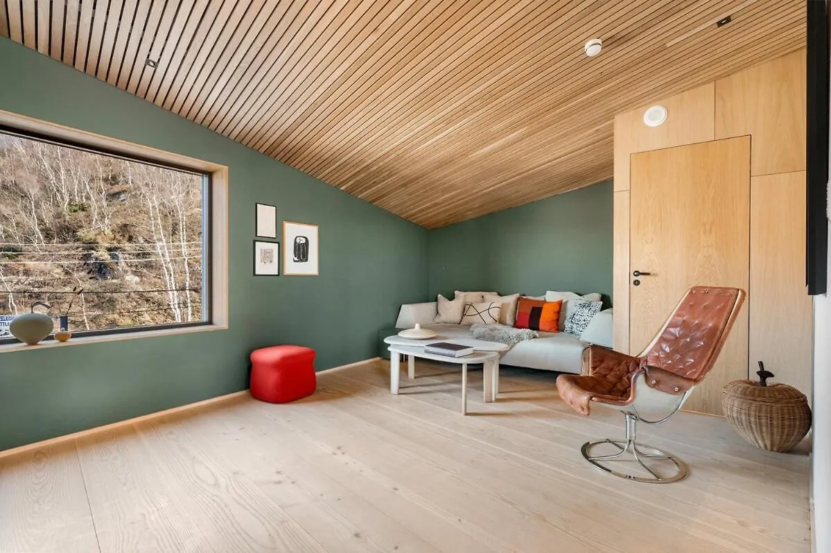 Stay In The Hollywood Hills Of Bergen With Breathtaking Views 0*,